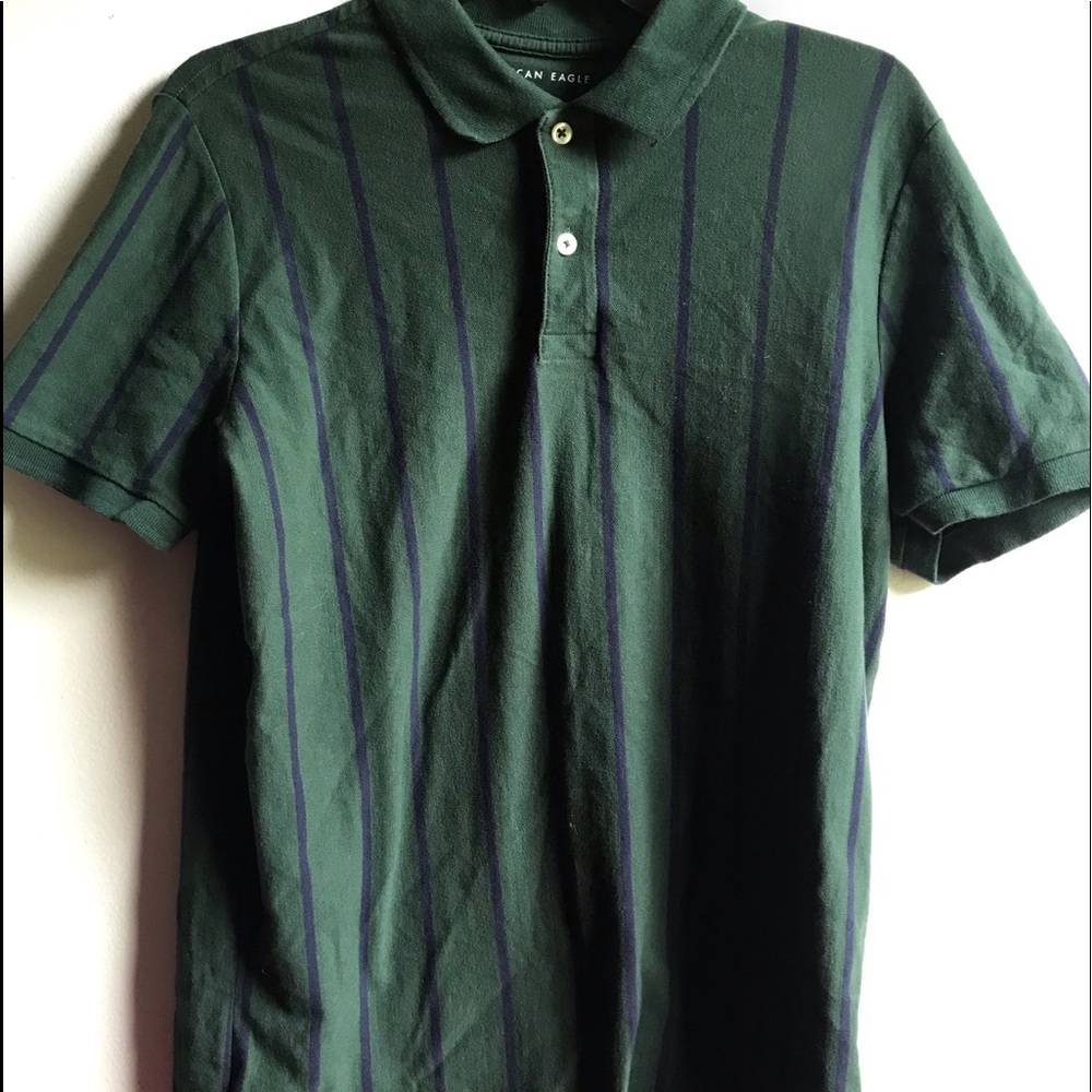 Green American eagle shirt